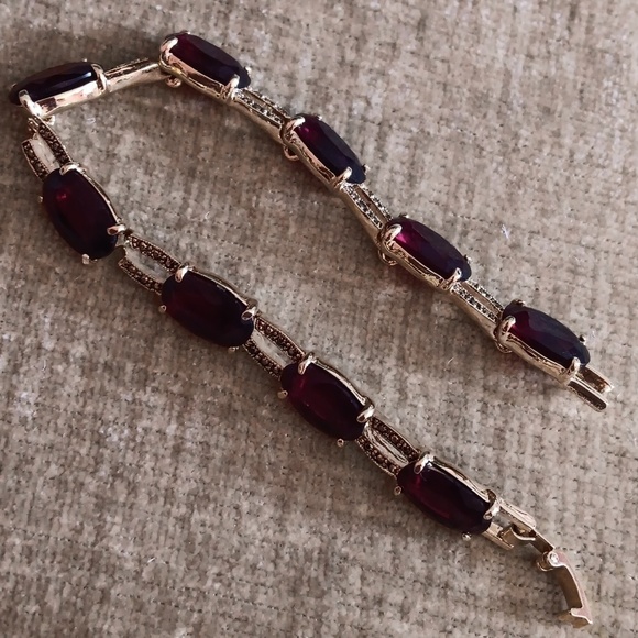 Monet Gold Tone Faceted Glass Bracelet - Picture 6 of 7